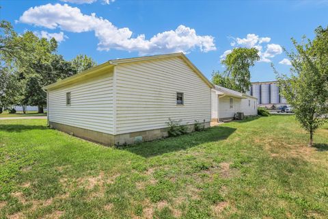 Tiny photo for 324 W 6th Street, Gibson City, IL 60936 (MLS # 12316230)