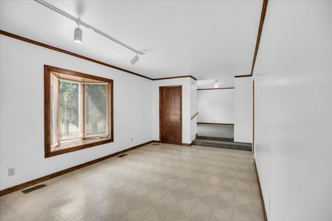 Tiny photo for 324 W 6th Street, Gibson City, IL 60936 (MLS # 12316230)
