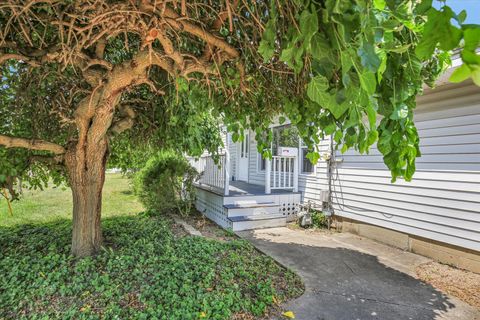 Tiny photo for 324 W 6th Street, Gibson City, IL 60936 (MLS # 12316230)