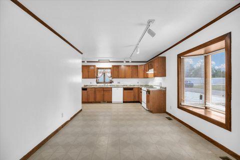 Tiny photo for 324 W 6th Street, Gibson City, IL 60936 (MLS # 12316230)
