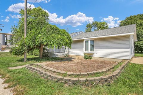 Tiny photo for 324 W 6th Street, Gibson City, IL 60936 (MLS # 12316230)