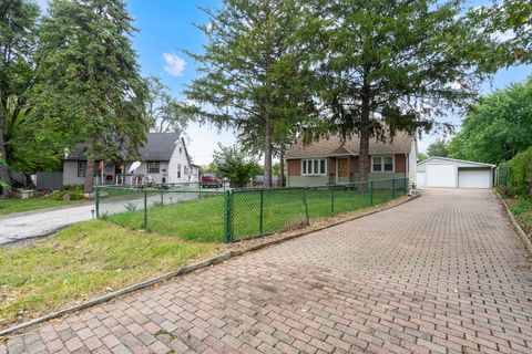 Photo of 12730 S Mcdaniel Street, Alsip, IL 60803 (MLS # 12494885) Photo of 12730 S Mcdaniel Street, Alsip, IL 60803 (MLS # 12494885)