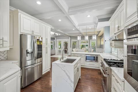 Tiny photo for 511 S Elmwood Avenue, Oak Park, IL 60304 (MLS # 12720853)