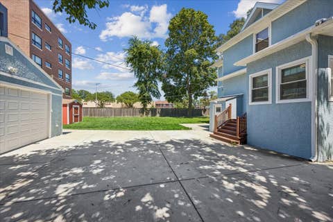 Tiny photo for 511 S Elmwood Avenue, Oak Park, IL 60304 (MLS # 12720853)