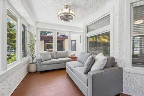 Tiny photo for 511 S Elmwood Avenue, Oak Park, IL 60304 (MLS # 12720853)
