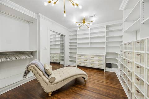 Tiny photo for 511 S Elmwood Avenue, Oak Park, IL 60304 (MLS # 12720853)