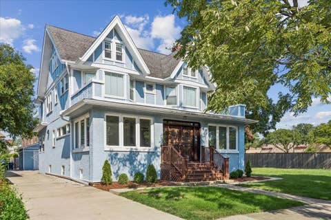 Tiny photo for 511 S Elmwood Avenue, Oak Park, IL 60304 (MLS # 12720853)