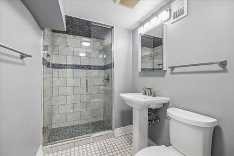 Tiny photo for 511 S Elmwood Avenue, Oak Park, IL 60304 (MLS # 12720853)