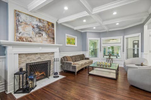 Tiny photo for 511 S Elmwood Avenue, Oak Park, IL 60304 (MLS # 12720853)