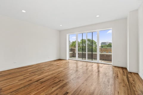 Tiny photo for 4316 S Michigan Avenue #3S, Chicago, IL 60653 (MLS # 12760464)