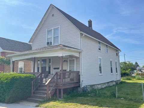 Photo of 18 E 24th Street, Chicago Heights, IL 60411 (MLS # 12394208)