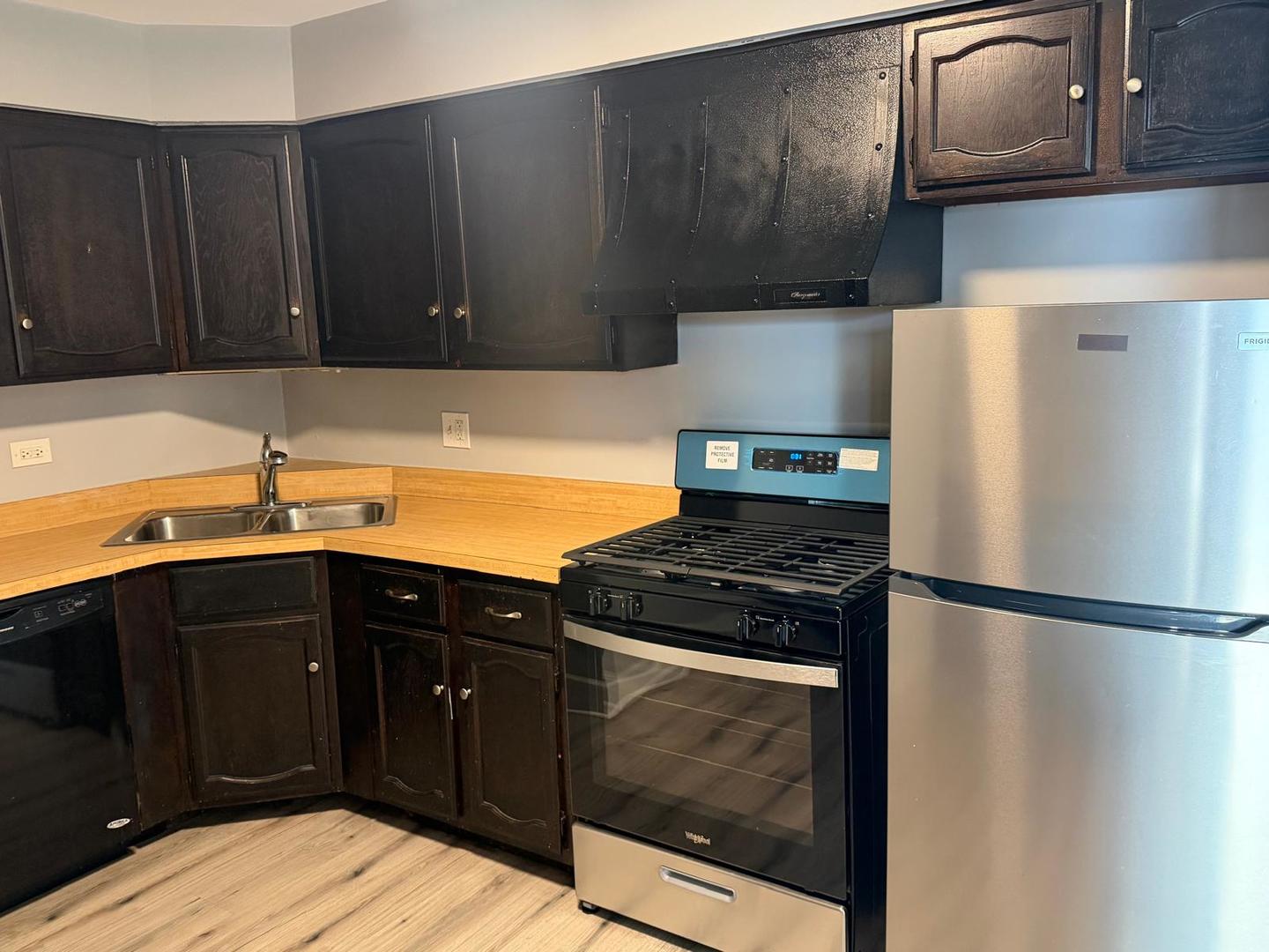 Aurora, Illinois 60504, United States, 2 Bedrooms Bedrooms, ,2 BathroomsBathrooms,Residential,Active,224931