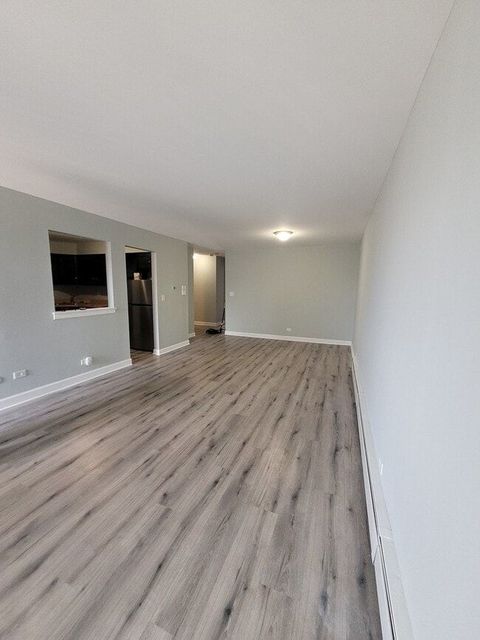 157 Gregory Street 14 Aurora IL 60504