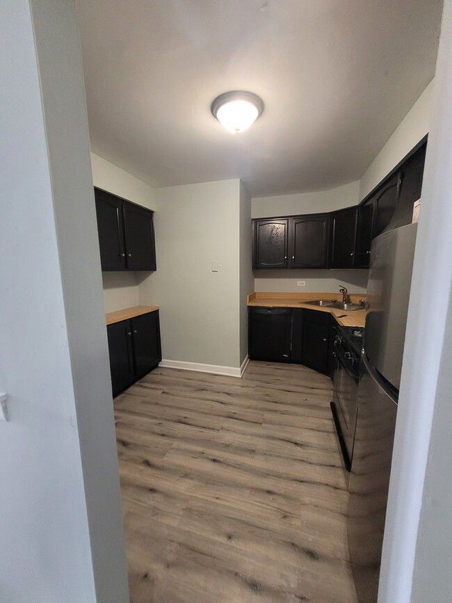 157 Gregory Street 14