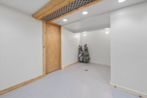 Tiny photo for 6340 N Indian Road, Chicago, IL 60646 (MLS # 12639731)