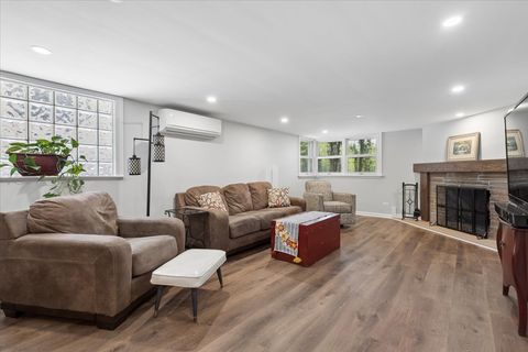 Tiny photo for 6340 N Indian Road, Chicago, IL 60646 (MLS # 12639731)