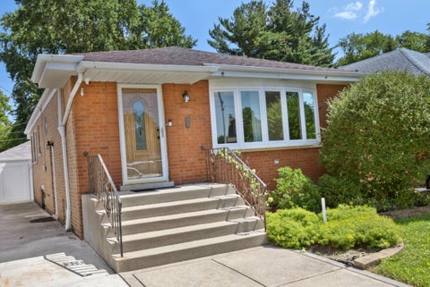 Tiny photo for 11413 S Saint Louis Avenue, Chicago, IL 60655 (MLS # 12734720)