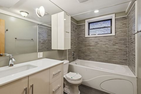 Tiny photo for 7034 N Paulina Street #G, Chicago, IL 60626 (MLS # 11897539)