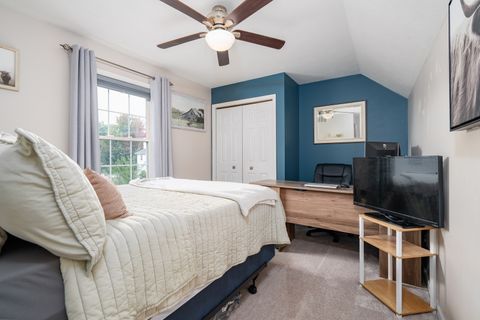 Tiny photo for 3 Kylemore Road, Bloomington, IL 61704 (MLS # 12471980)