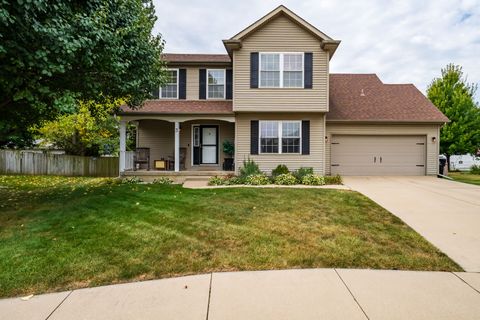 Photo of 3 Kylemore Road, Bloomington, IL 61704 (MLS # 12471980) Photo of 3 Kylemore Road, Bloomington, IL 61704 (MLS # 12471980)
