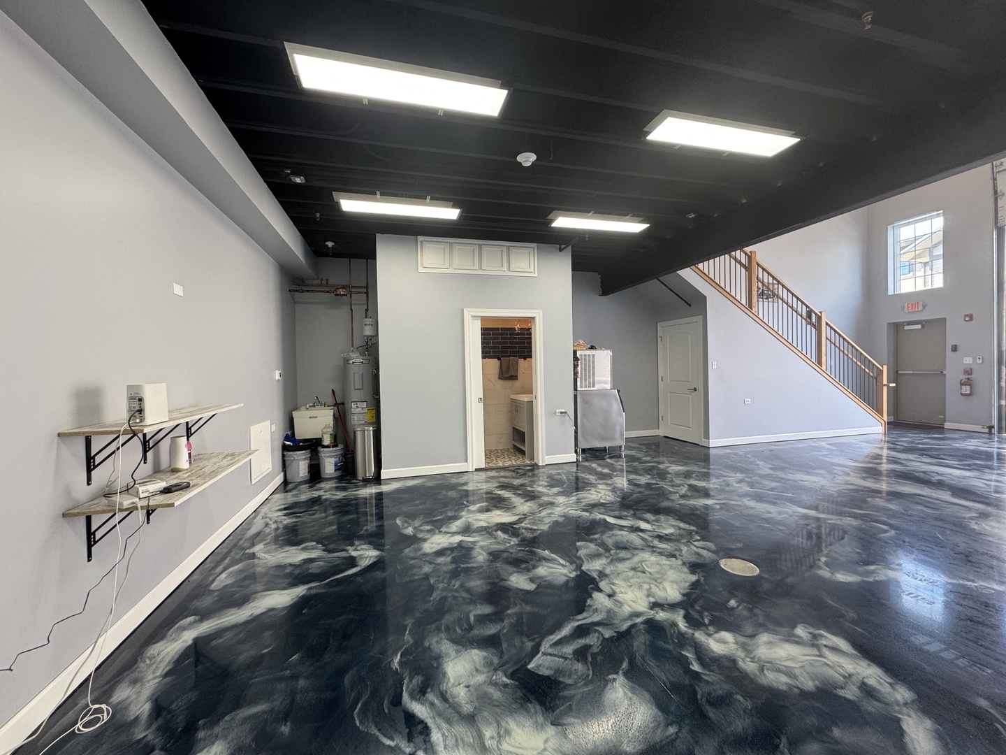 2244 Ferry Road J103