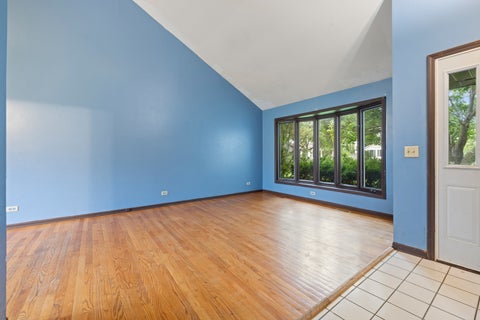 Tiny photo for 983 Valleyview Drive, Bartlett, IL 60103 (MLS # 12690498)