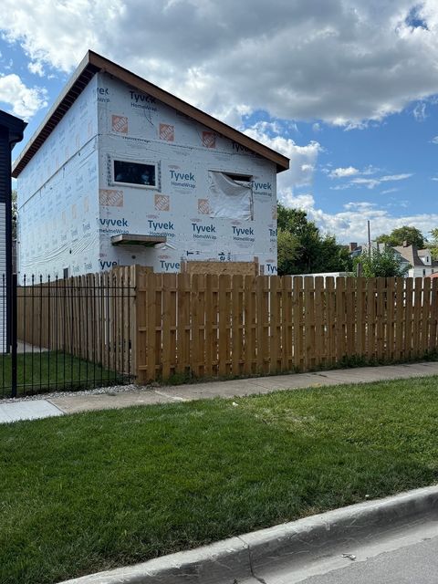 Tiny photo for 306 N Lockwood Avenue, Chicago, IL 60644 (MLS # 12487745)