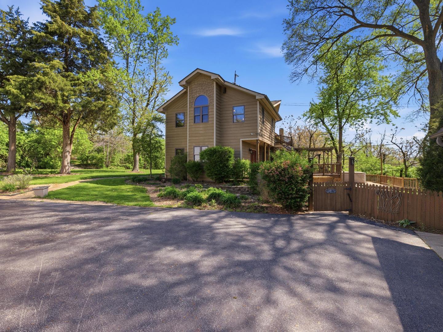 19W681 109th Street