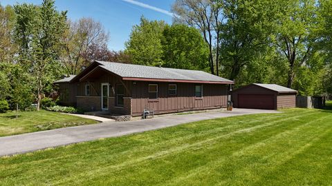 Tiny photo for 865 Riverside Drive, South Elgin, IL 60177 (MLS # 12630825)