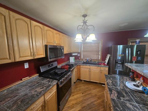 Tiny photo for 865 Riverside Drive, South Elgin, IL 60177 (MLS # 12630825)