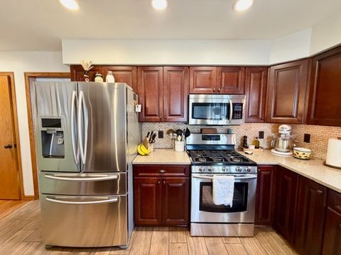 Tiny photo for 1325 Foxpointe Drive, Sycamore, IL 60178 (MLS # 12602615)