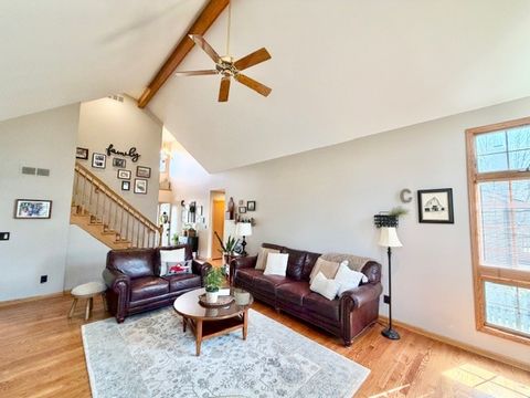 Tiny photo for 1325 Foxpointe Drive, Sycamore, IL 60178 (MLS # 12602615)