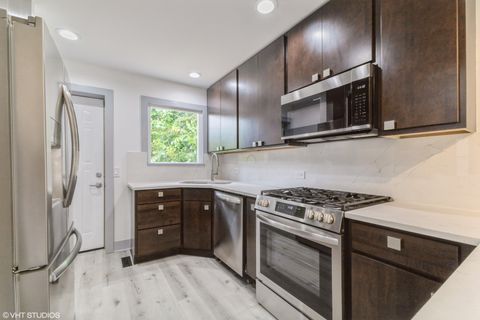 Tiny photo for 14727 Riverside Drive, South Holland, IL 60473 (MLS # 12539358)