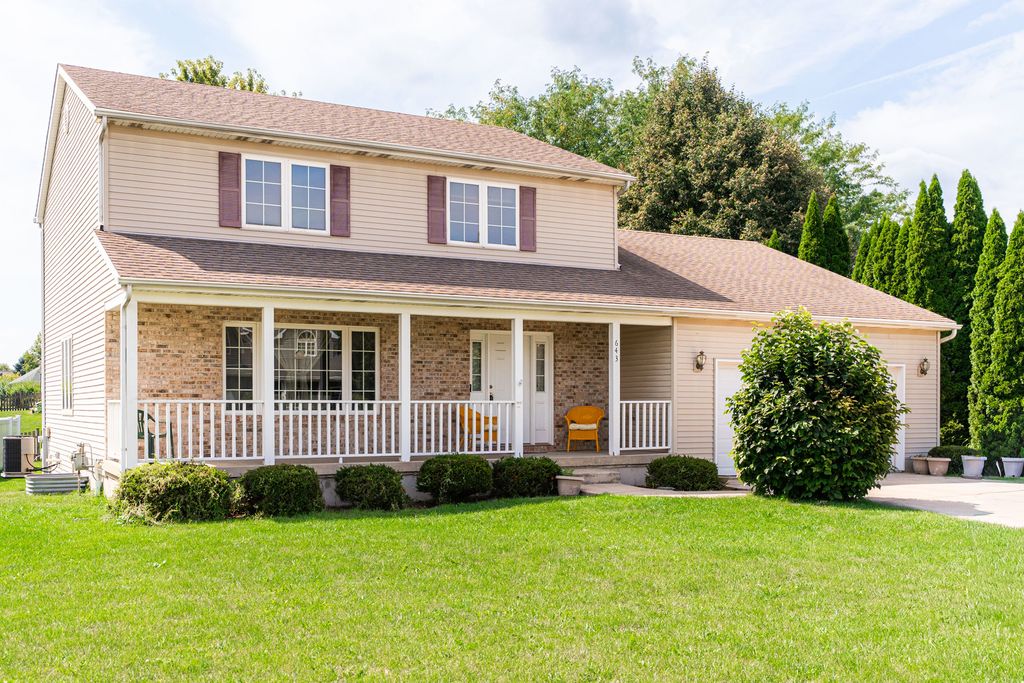 Photo for 643 Plum Street, DeKalb, IL 60115 (MLS # 12459595)