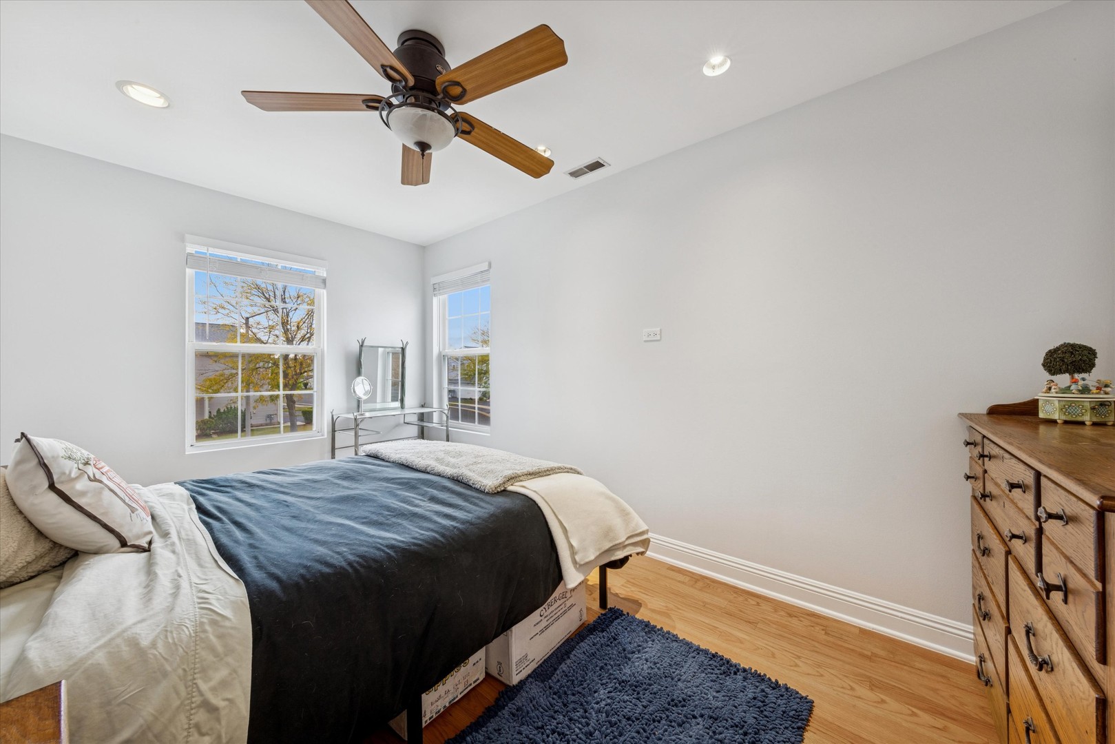 Plainfield, Illinois 60586, United States, 3 Bedrooms Bedrooms, ,3 BathroomsBathrooms,Residential,Contingent,235818