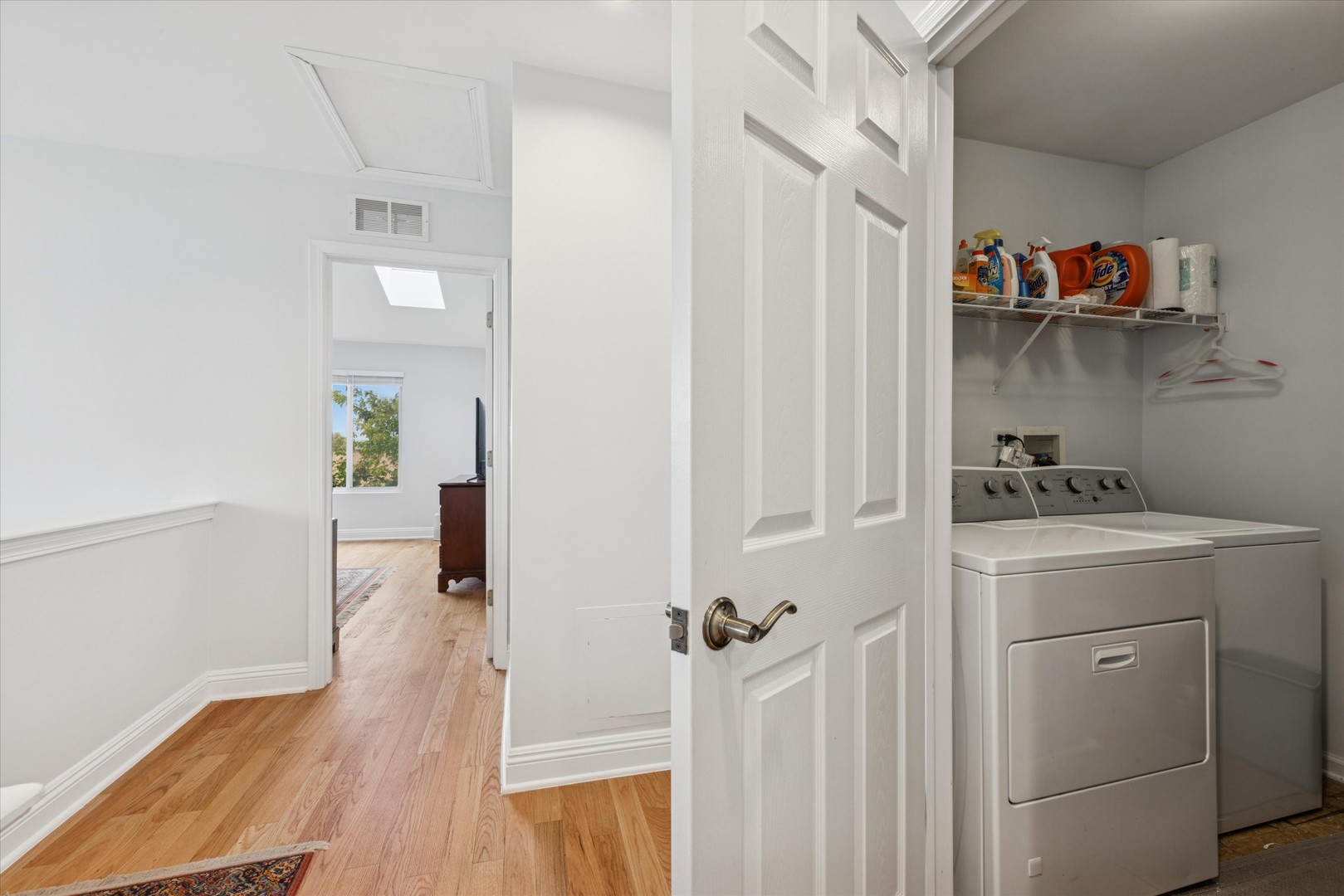 Plainfield, Illinois 60586, United States, 3 Bedrooms Bedrooms, ,3 BathroomsBathrooms,Residential,Contingent,235818