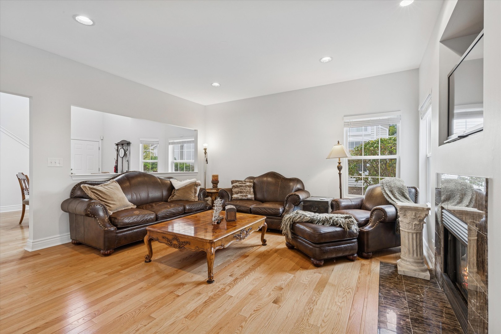 Plainfield, Illinois 60586, United States, 3 Bedrooms Bedrooms, ,3 BathroomsBathrooms,Residential,Contingent,235818