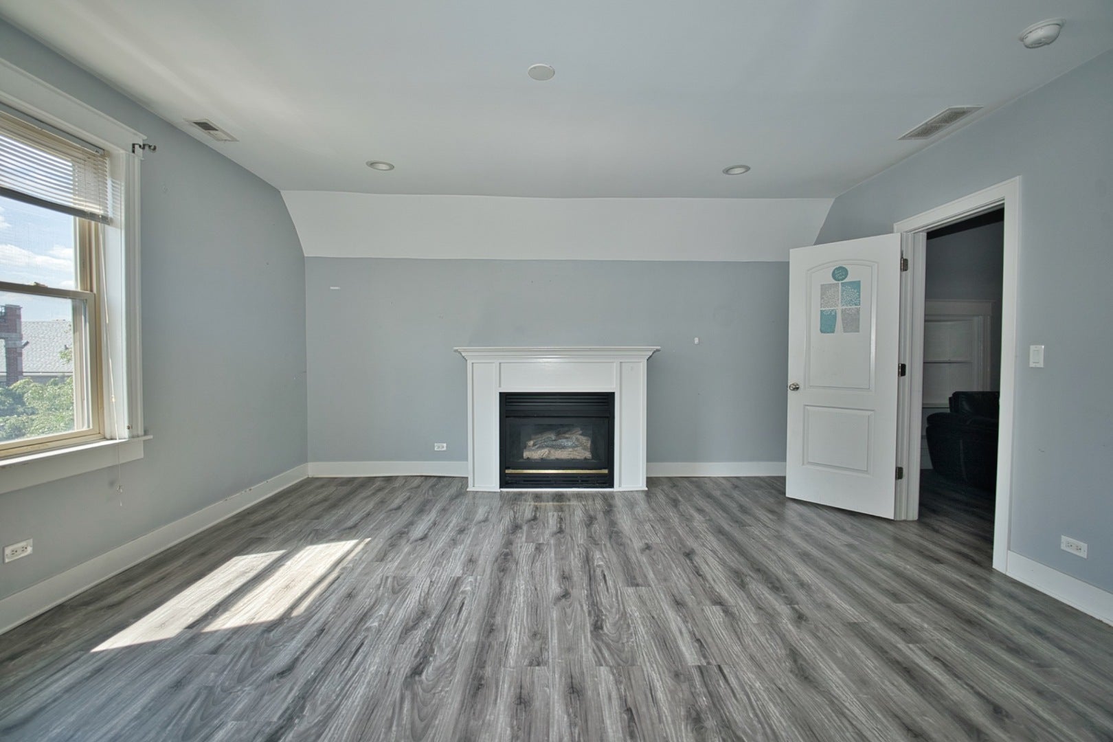 2310 W Belmont Avenue