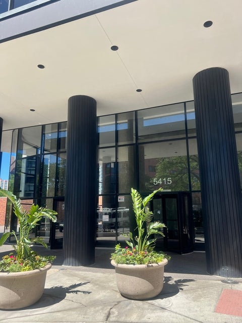 Photo of 5415 N Sheridan Road #4703, Chicago, IL 60640 (MLS # 12712141)