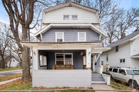 Photo of 425 Albert Avenue, Rockford, IL 61101 (MLS # 12637042)