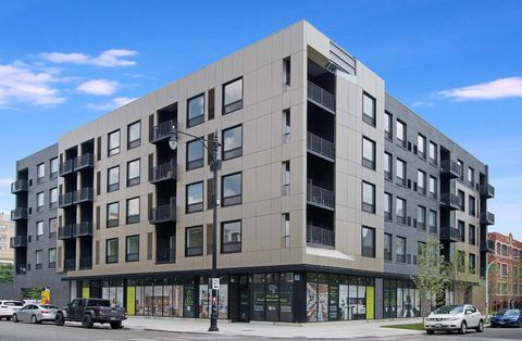 948 W Sunnyside Avenue 306 Chicago IL 60640