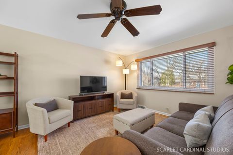 Tiny photo for 763 E Division Street, Lombard, IL 60148 (MLS # 12605248)