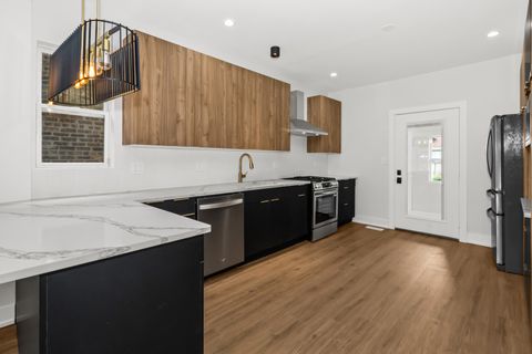 Tiny photo for 8114 S Paxton Avenue, Chicago, IL 60617 (MLS # 12521897)