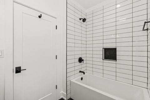 Tiny photo for 8114 S Paxton Avenue, Chicago, IL 60617 (MLS # 12521897)