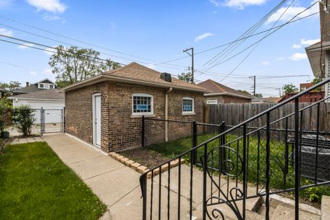 Tiny photo for 8114 S Paxton Avenue, Chicago, IL 60617 (MLS # 12521897)