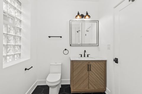 Tiny photo for 8114 S Paxton Avenue, Chicago, IL 60617 (MLS # 12521897)