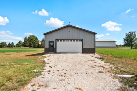 Tiny photo for 1502 Cherry Road, Oswego, IL 60543 (MLS # 12488896)