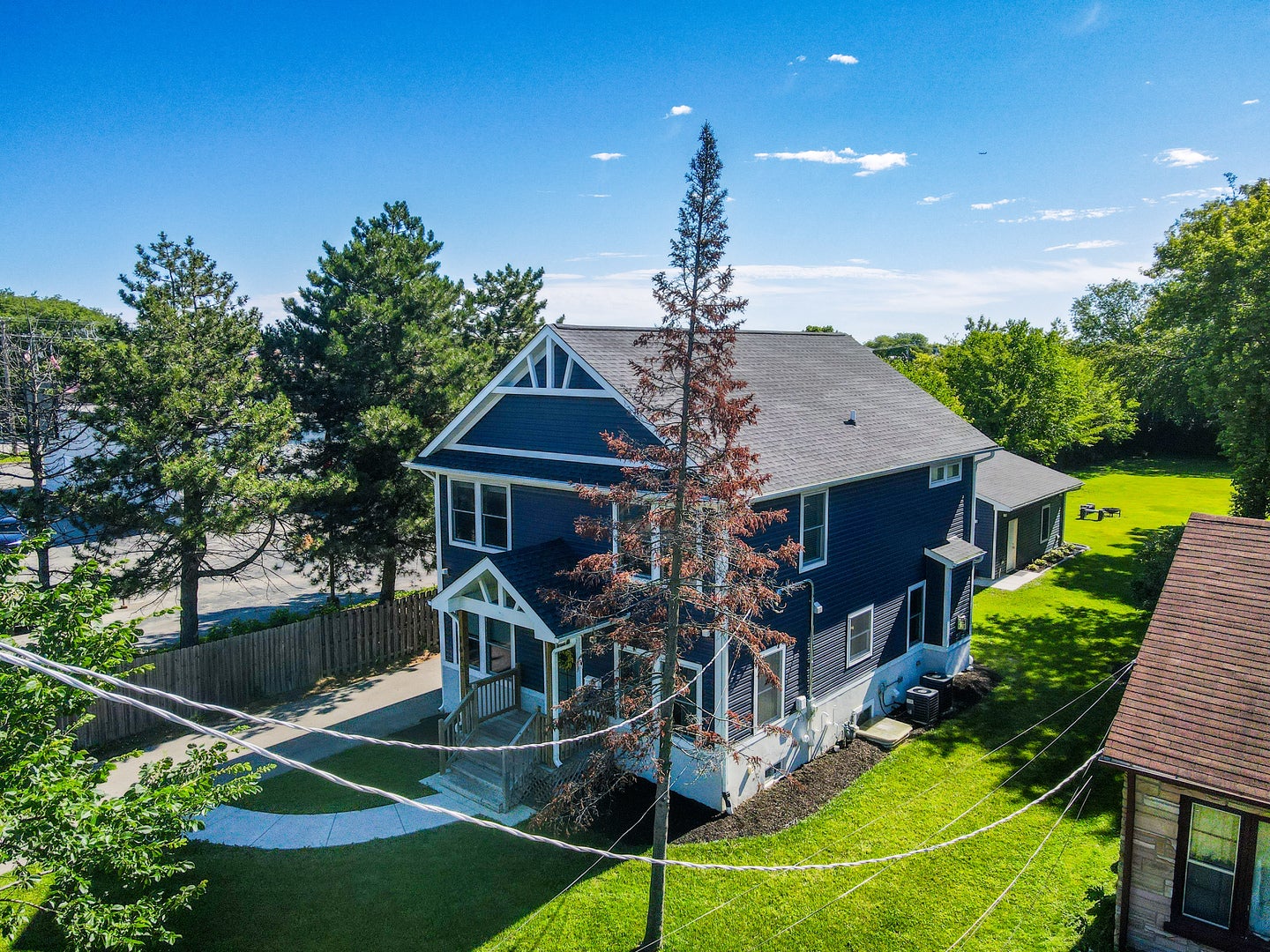 1645 Webster Lane