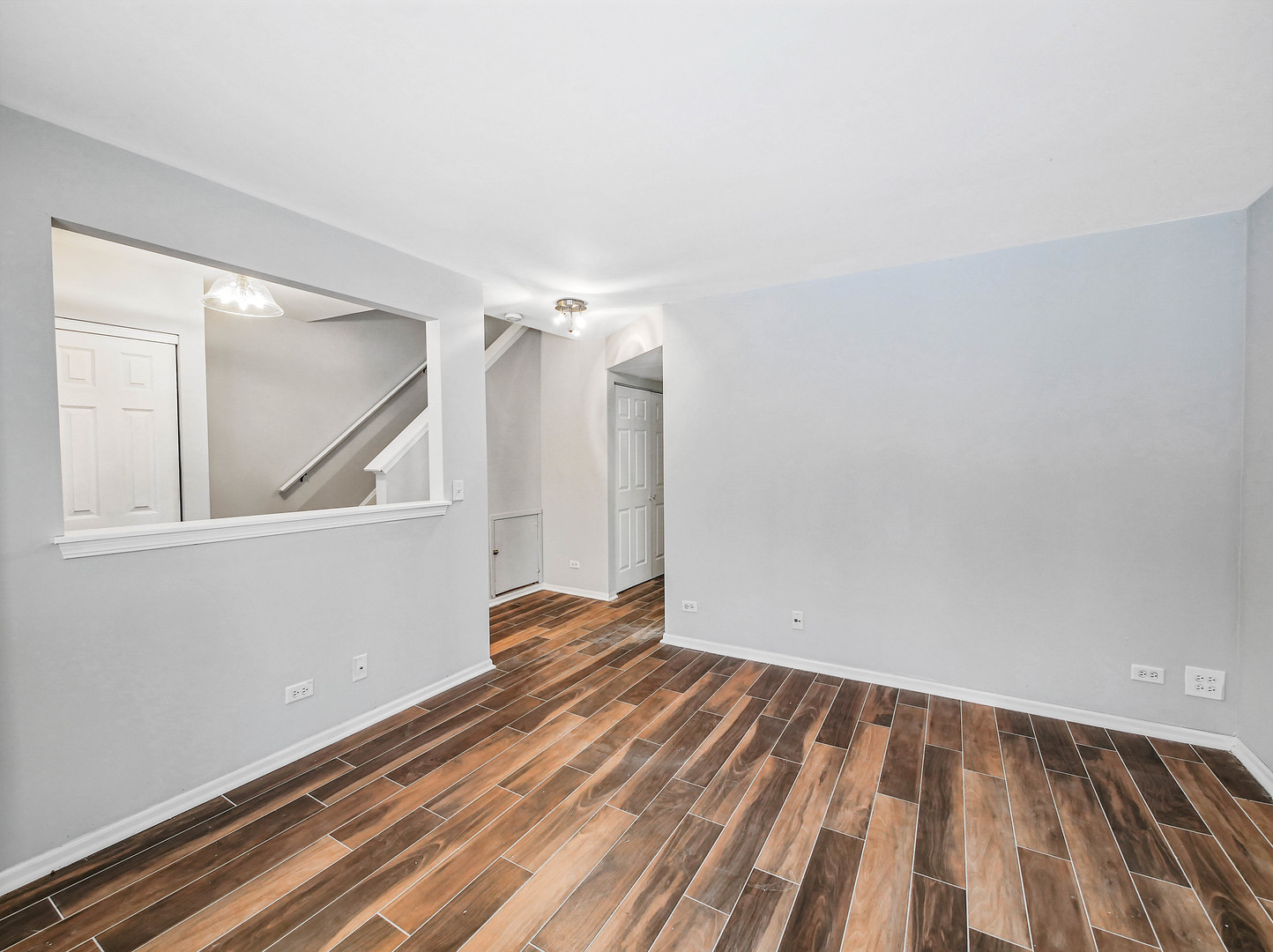 249 W Whispering Oaks Lane