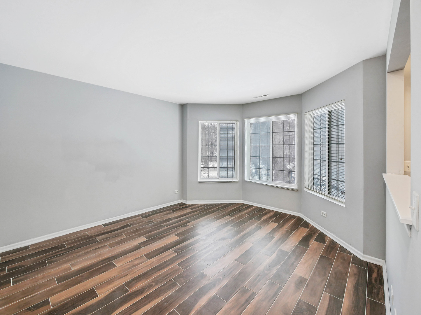 249 W Whispering Oaks Lane